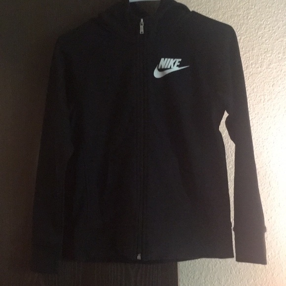 Nike Sweaters - Nike sweater